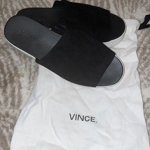 Vince sandals